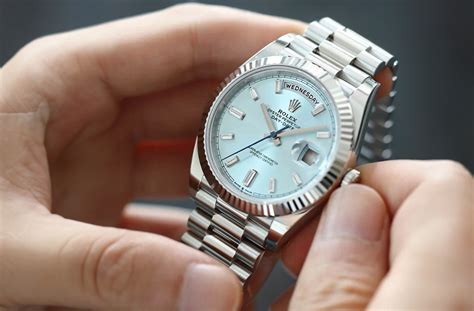 how to wind oyster perpetual rolex|winding a rolex watch instructions.